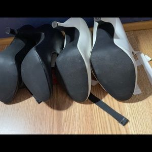 Hot Tomato White tie up 3’inch heel worn 1 time